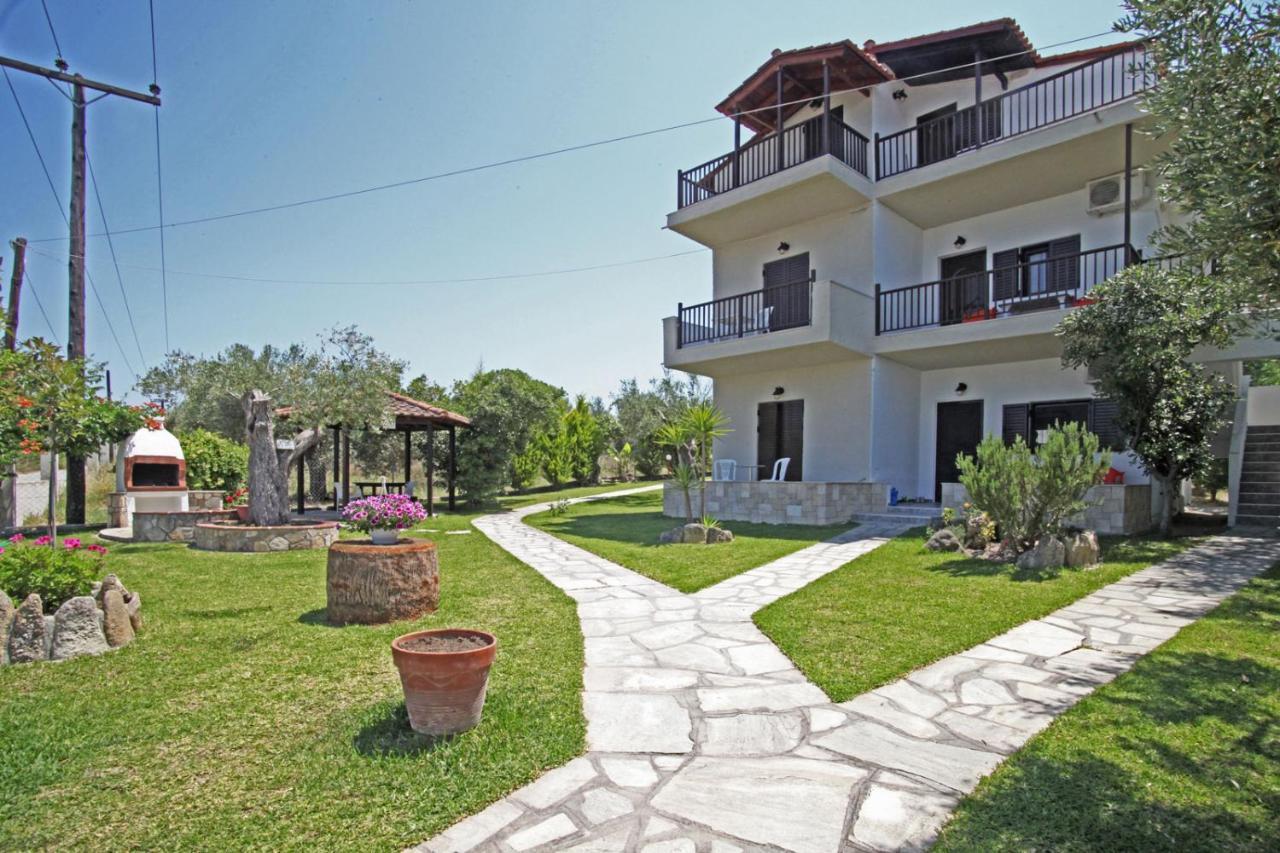 Villa Alexandra Suites Polychrono Dış mekan fotoğraf